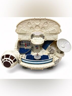 Playskool Star‎ Wars Millennium Falcon Playset 2001 Lights Sounds Ship